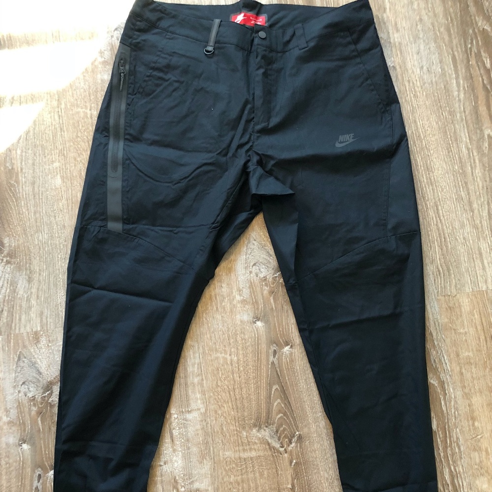 Nike Tech Jogger